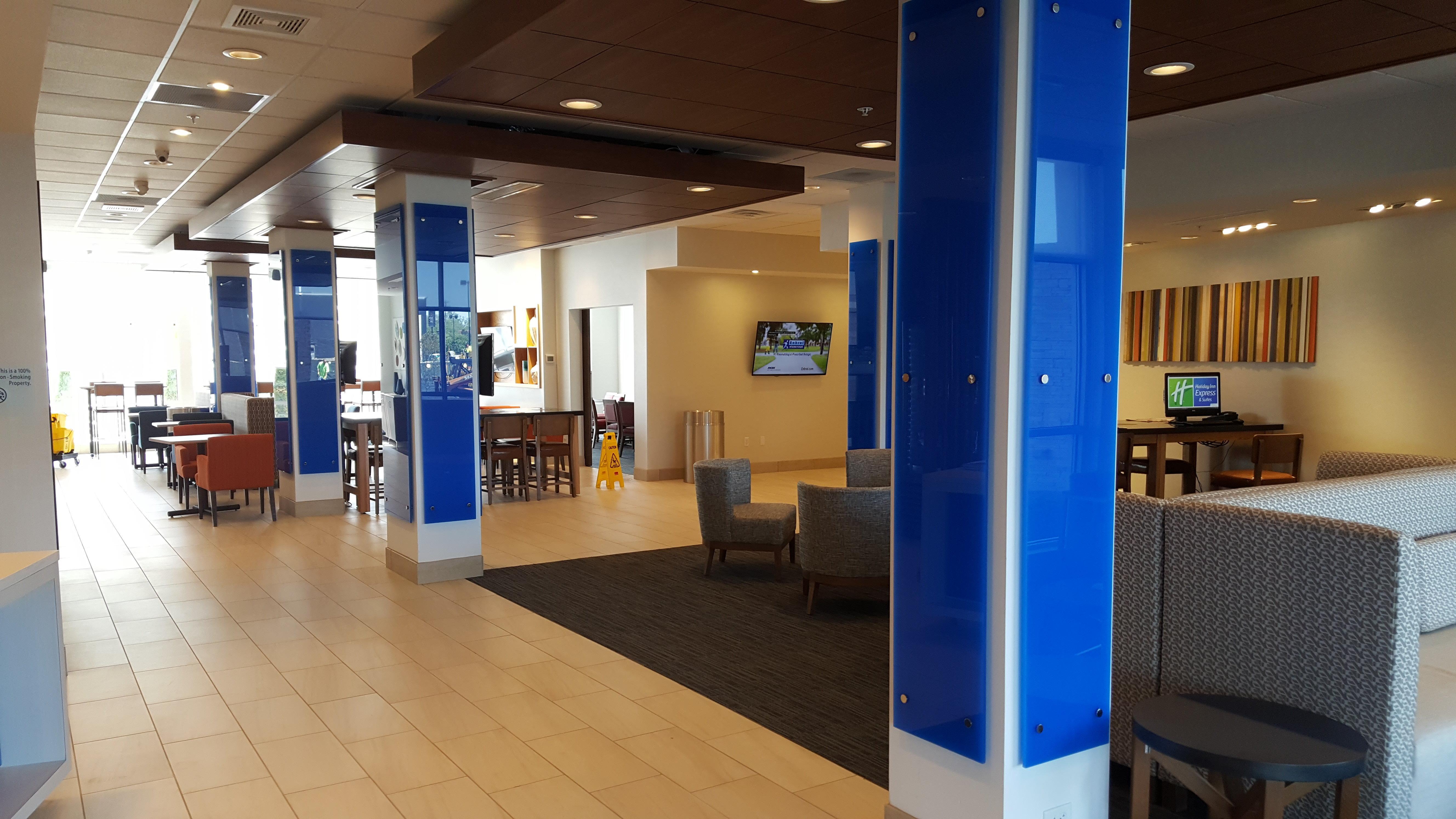Holiday Inn Express & Suites Toledo West By Ihg Екстер'єр фото