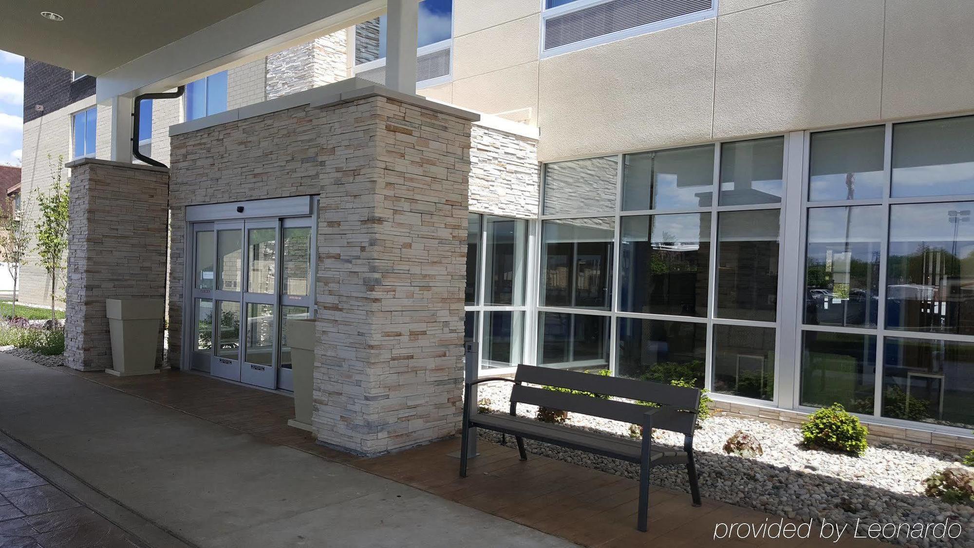 Holiday Inn Express & Suites Toledo West By Ihg Екстер'єр фото
