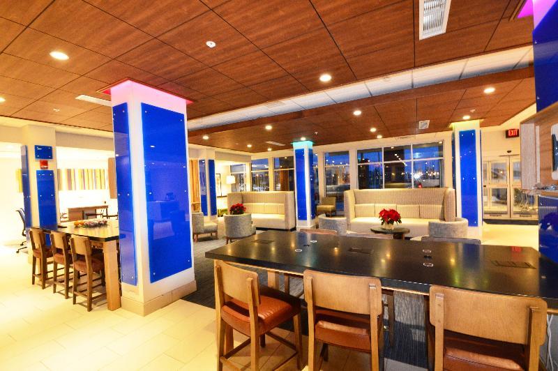 Holiday Inn Express & Suites Toledo West By Ihg Екстер'єр фото