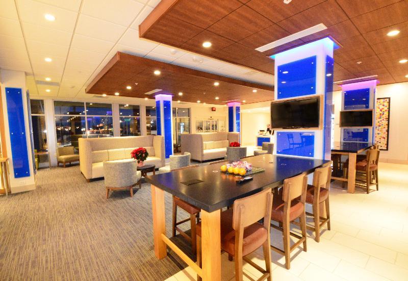 Holiday Inn Express & Suites Toledo West By Ihg Екстер'єр фото